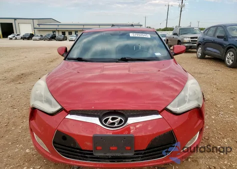 2016 Hyundai Veloster z USA, uszkodzony, nr VIN KMHTC6AD8GU273257